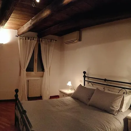 Farolfi Pepoli Διαμέρισμα *